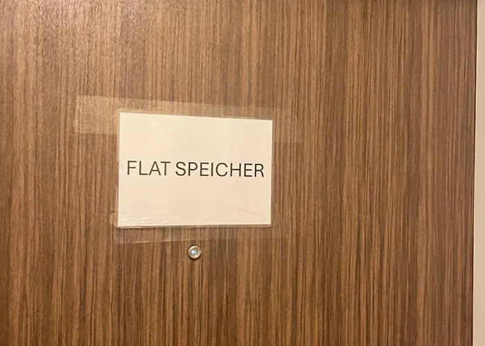 Flat Speicher شقة *